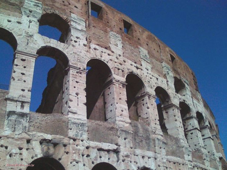 Coliseu  - foto de Roma