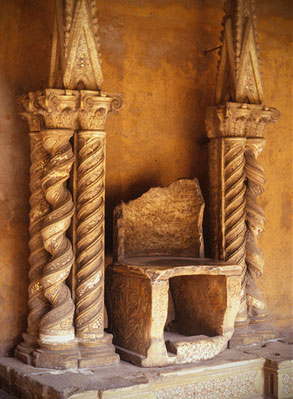 Trono papal - Arquibasílica Papal de São João de Latrão (em italiano: Arcibasilica Papale di San Giovanni in Laterano